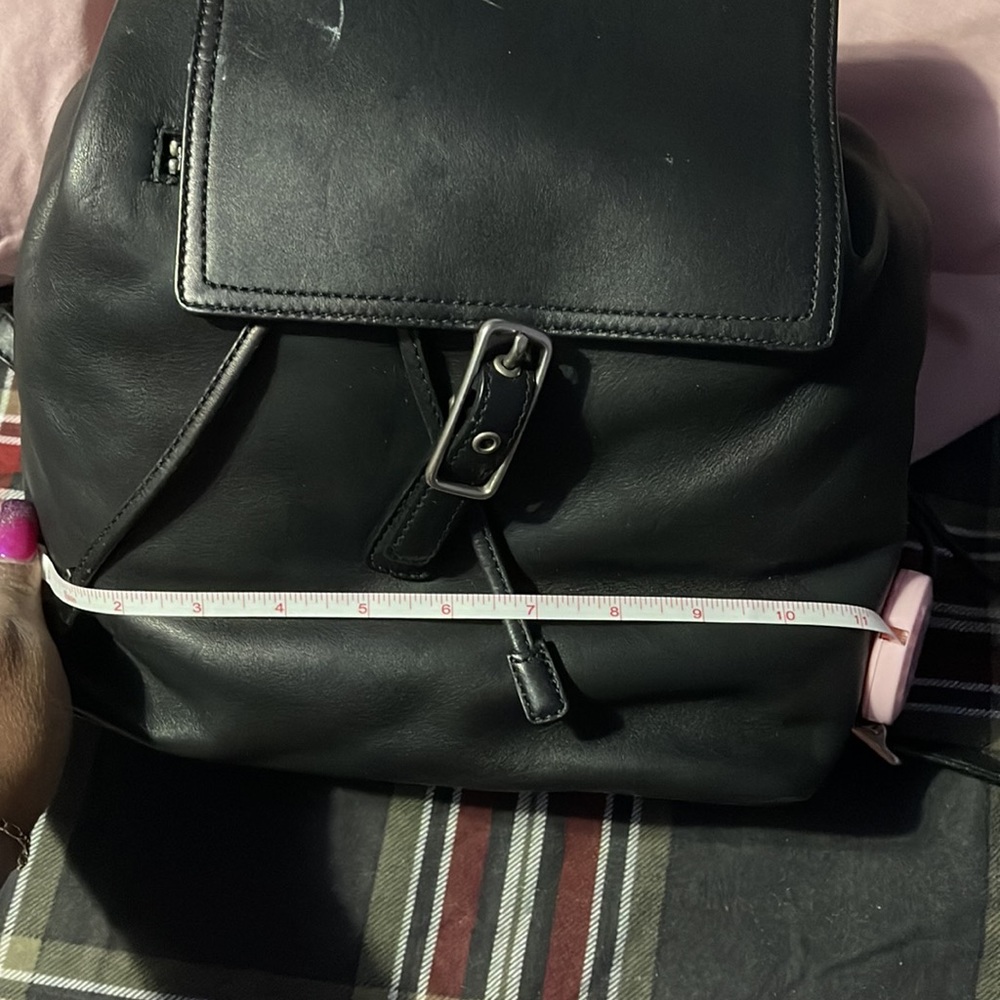 Authentic soft leather Coach back pack used a twice but still in good condition - Picture 5 of 11